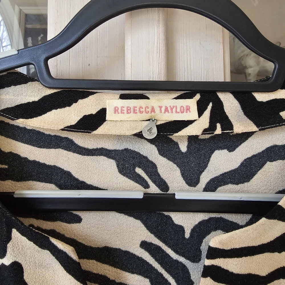 Rebecca Taylor Animal Print Sleeveless Shift Dress Split Neck with Front Pockets - Picture 3 of 6